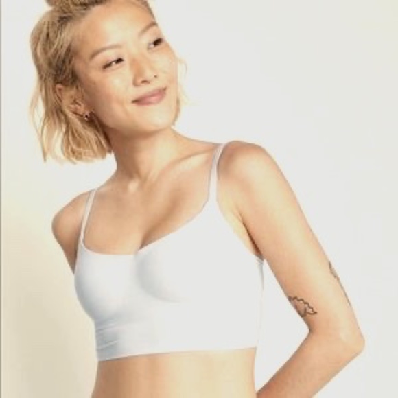 PINK Victoria Secrets:  SEAMLESS SCOOP BRA - Picture 1 of 4